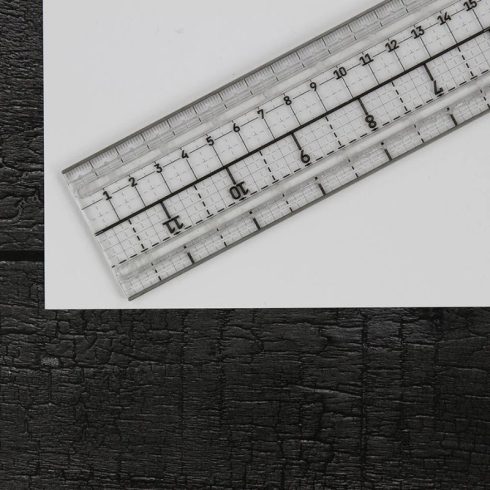 Tim Holtz Media Ruler Edge to Edge 12″ – Viivoitin metallireunoilla